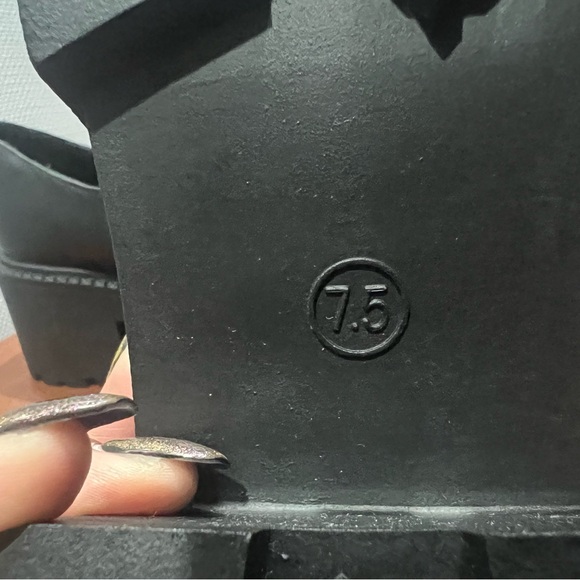 Madden Girl Platform shoes size 7.5 - Picture 5 of 8